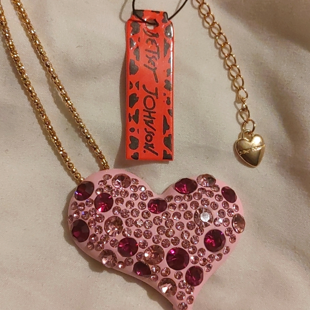 Betsey Johnson Heart Necklace/Brooch